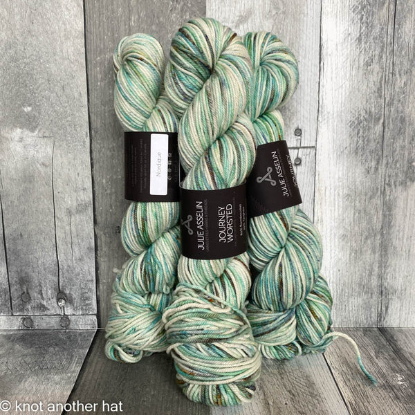 Good Vibes Yarn Tour Julie Asselin Journey Worsted nordique - Knot Another Hat