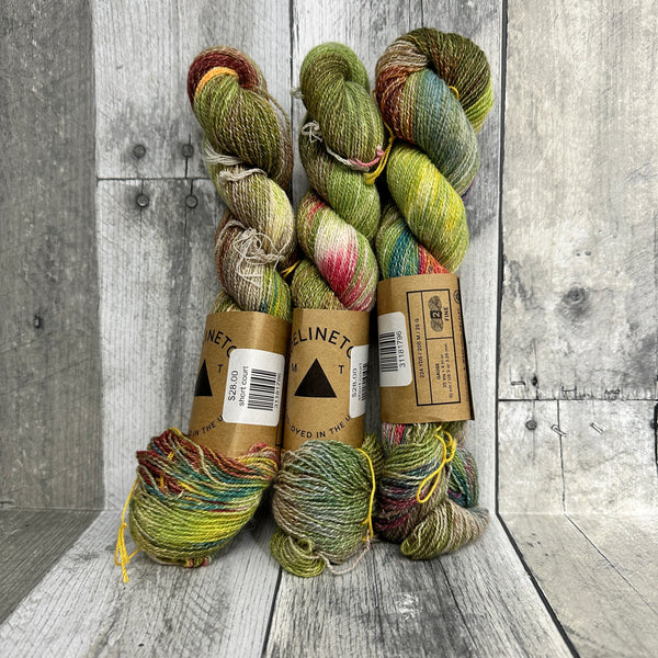 madelinetosh tosh pebble, hand-dyed short court - Knot Another Hat
