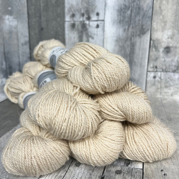 sinfully soft blissful dk Dream - Knot Another Hat