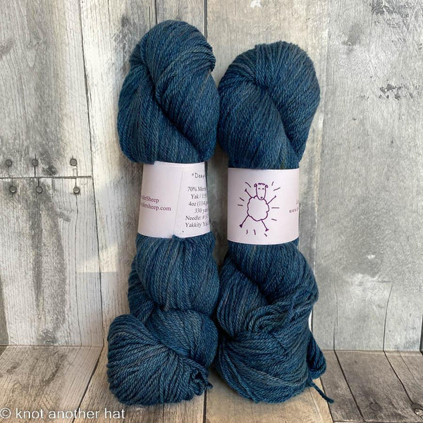 lavendersheep yakkity yak dk deep ocean - Knot Another Hat