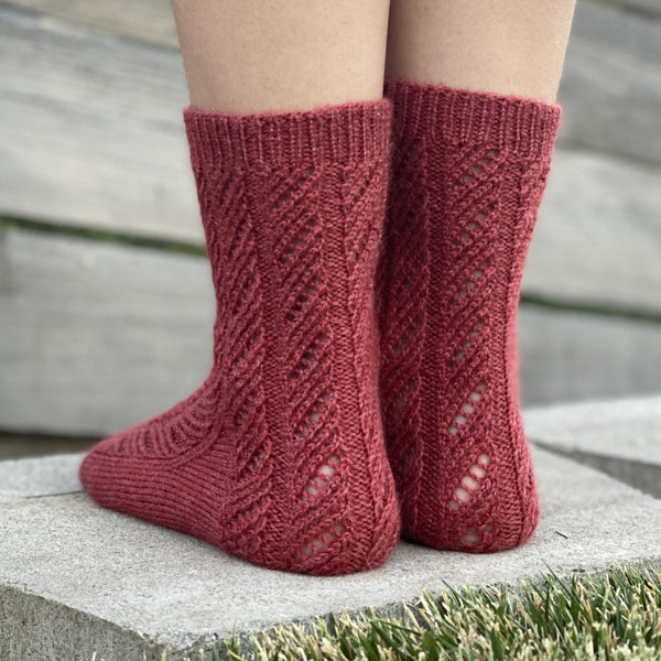 knot another hat lambert twist socks (download)  - Knot Another Hat