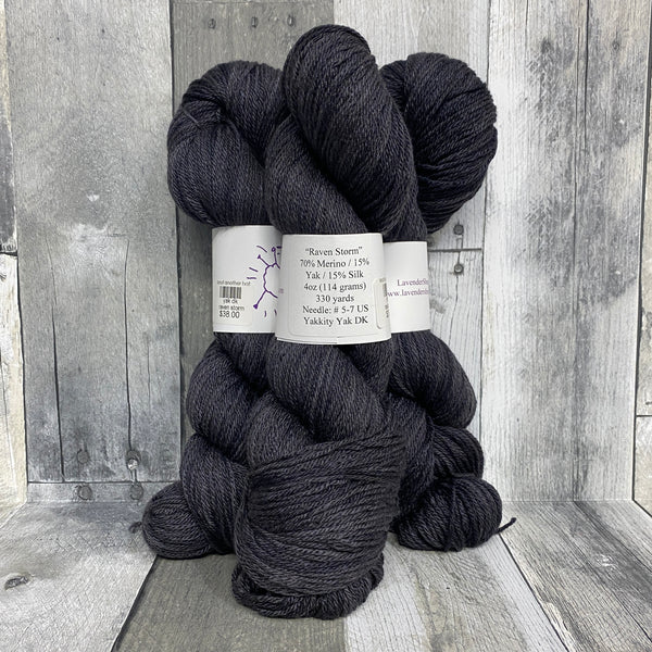 lavendersheep yakkity yak dk raven storm - Knot Another Hat