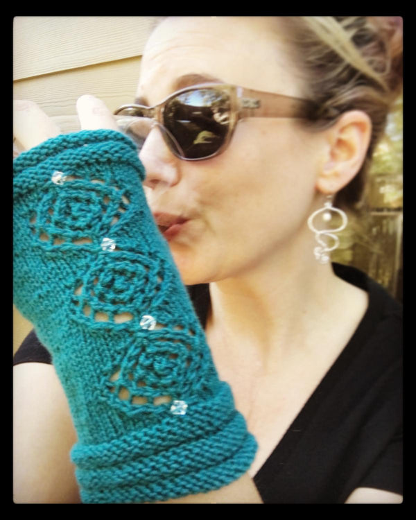 knot another hat hit me bartender mitts (download) Default Title - Knot Another Hat