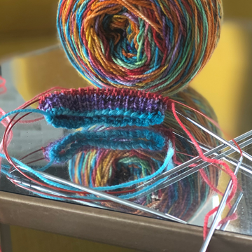 online course spotlight: socks on 2 circular needles