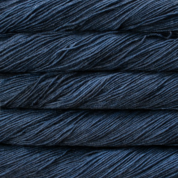 malabrigo brisa azul profundo - Knot Another Hat