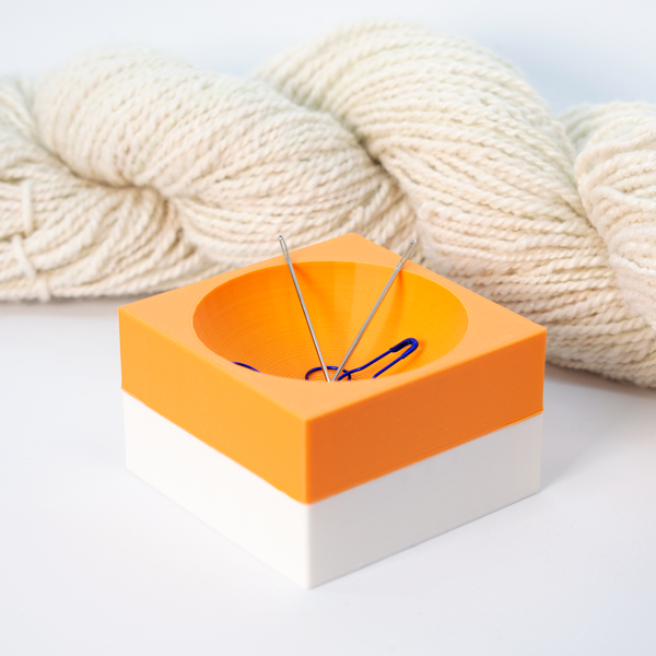 Magnetic Cube Notions Dish clementine - Knot Another Hat