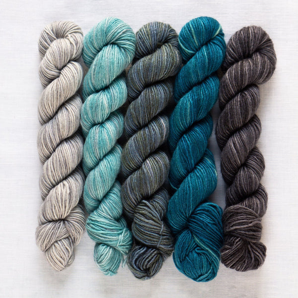 manos del uruguay fino mini set augusta - Knot Another Hat