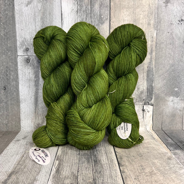friendly products variations fingering 318 portentous peridot - Knot Another Hat