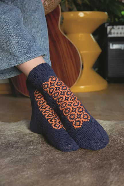 roosimine knitted socks - Knot Another Hat