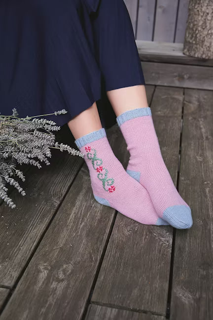 roosimine knitted socks - Knot Another Hat