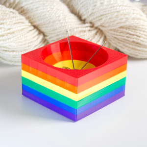 Magnetic Cube Notions Dish: Rainbow - Knot Another Hat