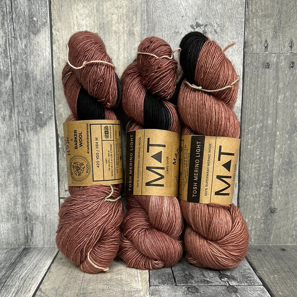 madelinetosh x barker wool collab: tosh merino light planned pooling colors lady luck - Knot Another Hat