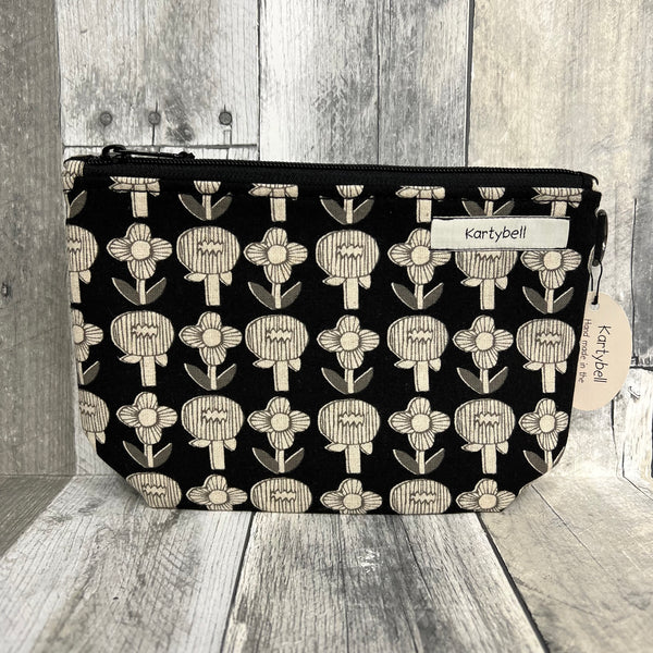 kartybell small zipper pouch 7 - Knot Another Hat