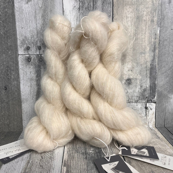 kinua fuzzy milk - Knot Another Hat