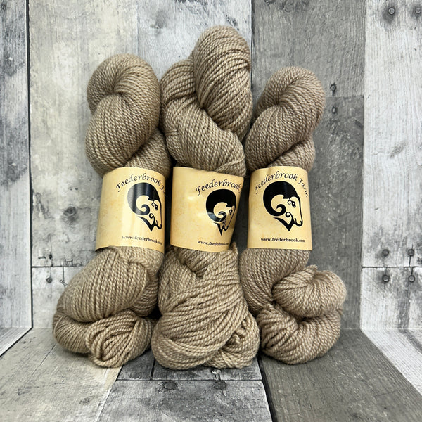 feederbrook farm BFL entropy DK solid sand - Knot Another Hat