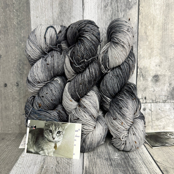 classic cat trunk show sock tweed