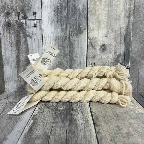 29 bridges merino DK mini skeins au natural - Knot Another Hat
