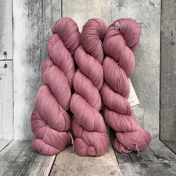 kinua organic cotton fingering ballerina - Knot Another Hat