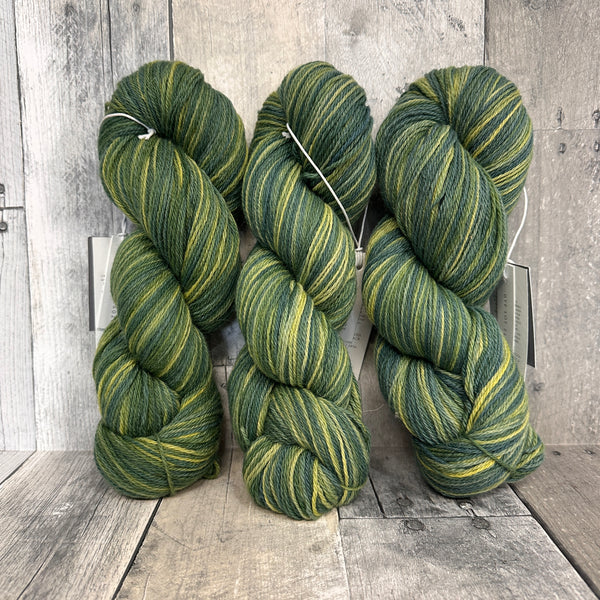 kinua luxury blend fingering algae - Knot Another Hat