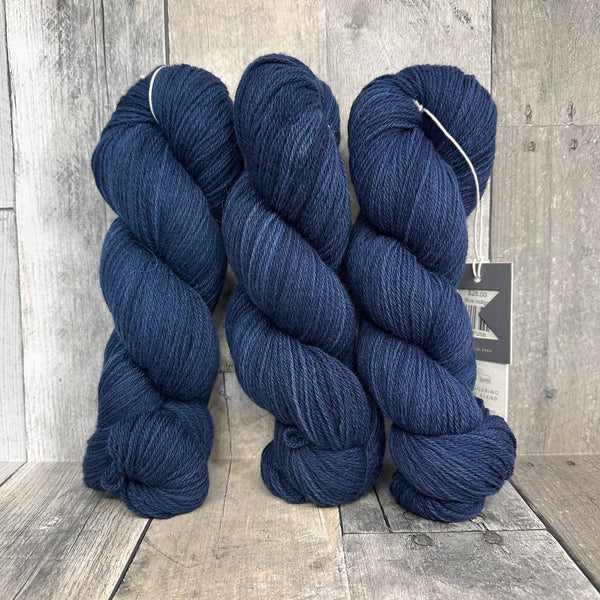 kinua luxury blend fingering blue indigo - Knot Another Hat