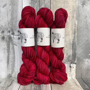 lavendersheep shaniko worsted 2oz christmas red - Knot Another Hat