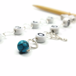 twice sheared sheep chain row counter - straight turquoise / small (up to US 4) - Knot Another Hat
